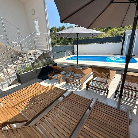 Villa Milena Sweet Apartment-With A Pool トロギール エクステリア 写真