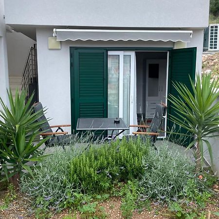 Villa Milena Sweet Apartment-With A Pool トロギール エクステリア 写真