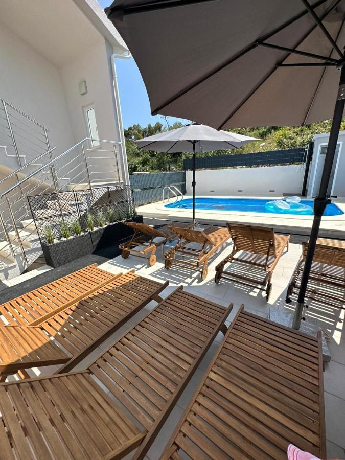 Villa Milena Sweet Apartment-With A Pool トロギール エクステリア 写真